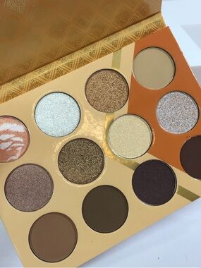 Juvia's Place  The Nubian Earth Warm Gold & Brown Eyeshadow Palette